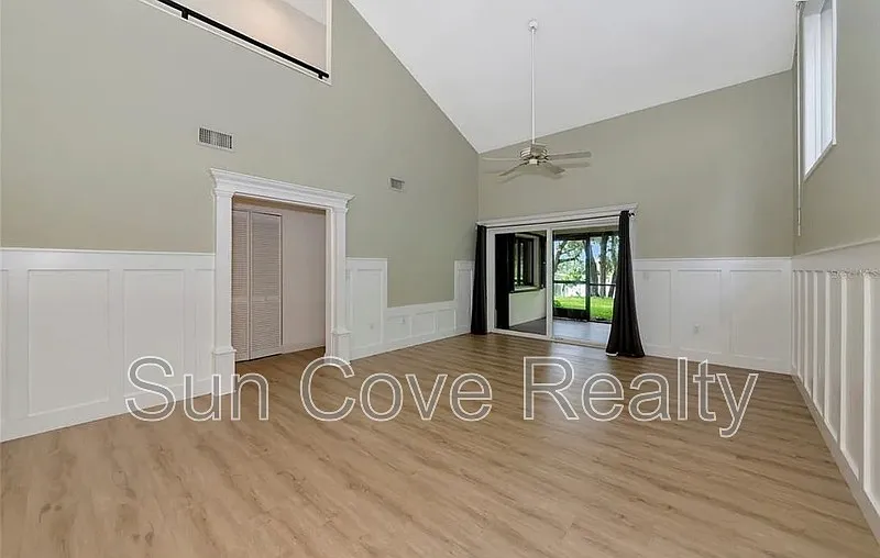 Lakewood Villas — Photo 3