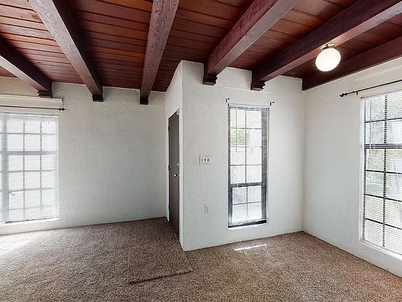 Dining area & living room