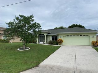 101 SW 37th Pl, Cape Coral, FL 33991