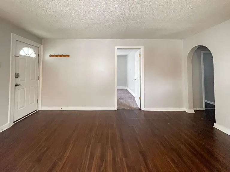 1711 & 1711 1/2 N Ball Ave. (Wynn Funds LLC) — Photo 19