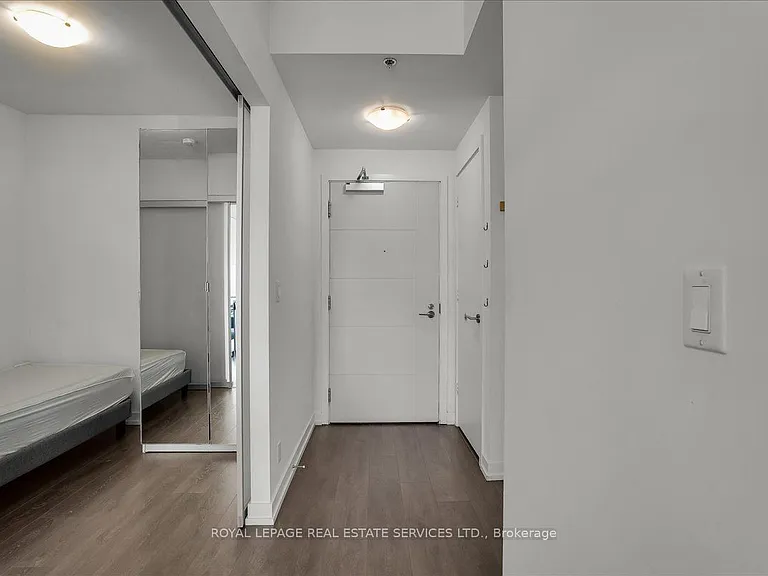 203 College St #2209 — Photo 3