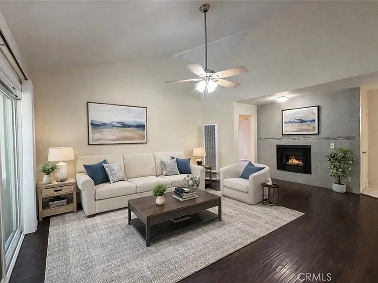 7013 Haskell Ave — Photo 9