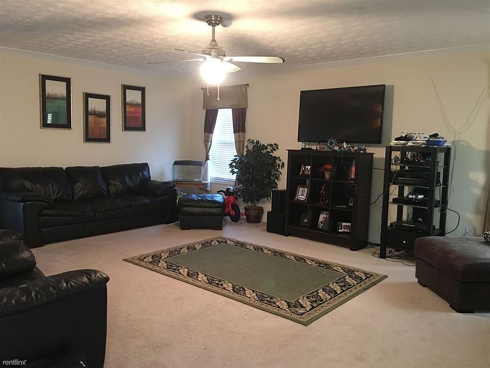 2nd image of 1105 Folkstone Dr