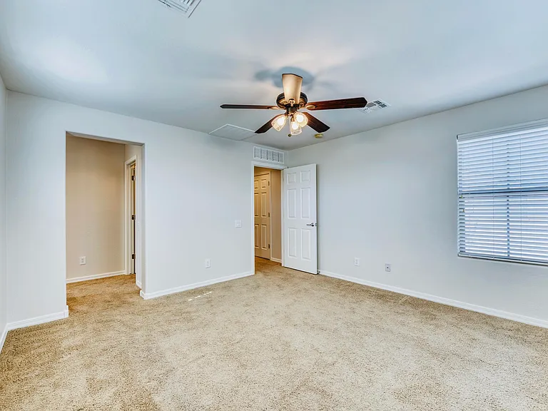21130 N 36th Pl — Photo 15