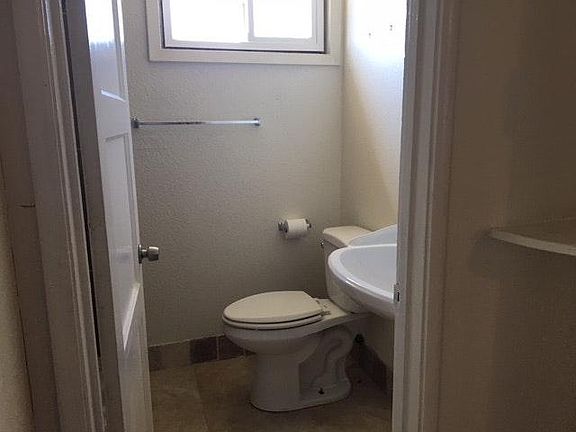 5th image of 139 Aster Way