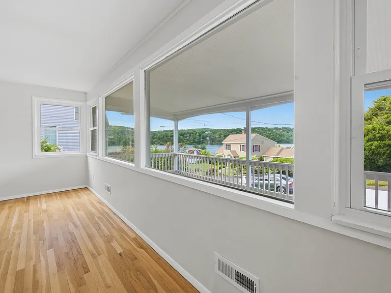 5 Lilac Ln — Photo 8