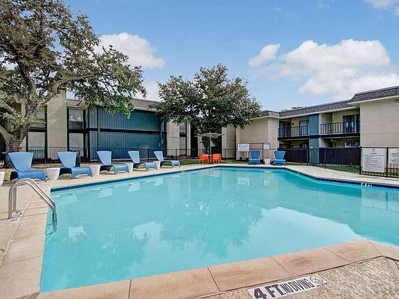 2nd image of 2928 Phoenix Dr APT 2090