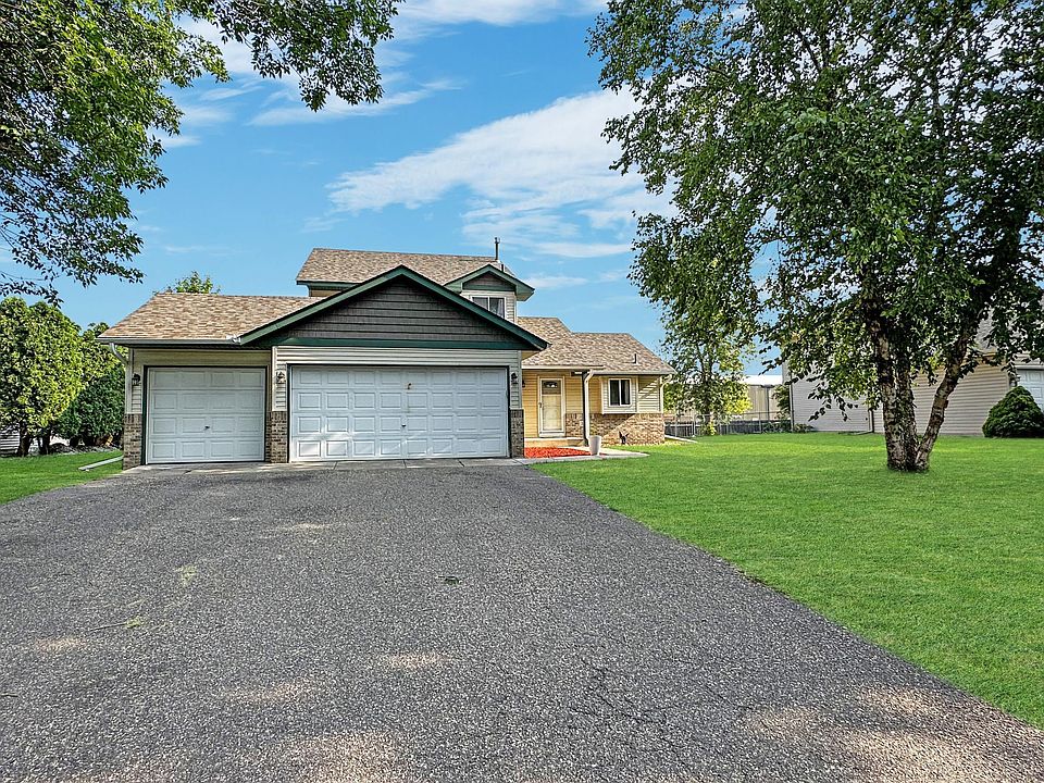 1st image of 2219 Clearwater Creek Ct