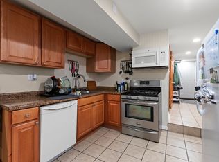 2028 N Hamlin Ave #BASEMENT, Chicago, IL 60647