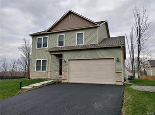 19 McClennan Dr, Manlius, NY 13066