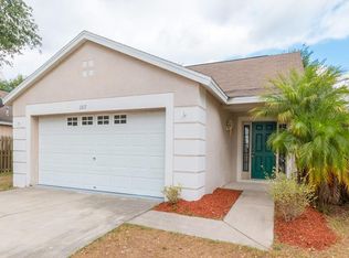 1317 Avonwood Ct, Lutz, FL 33559