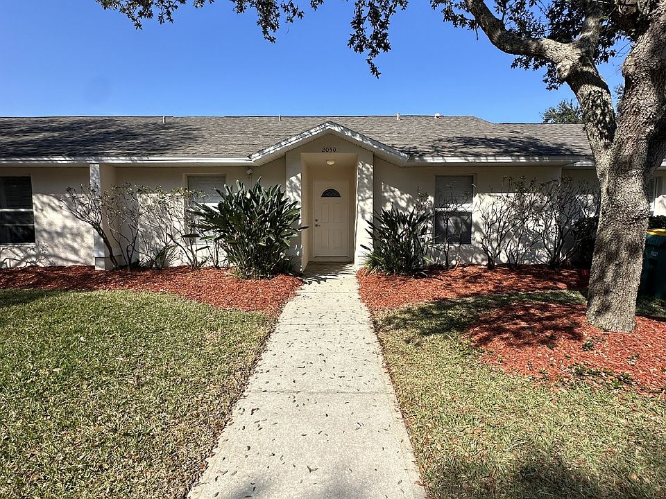 1st image of 2050 Foxwood Dr
