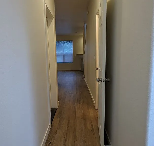 Halsey East Townhomes — Photo 45