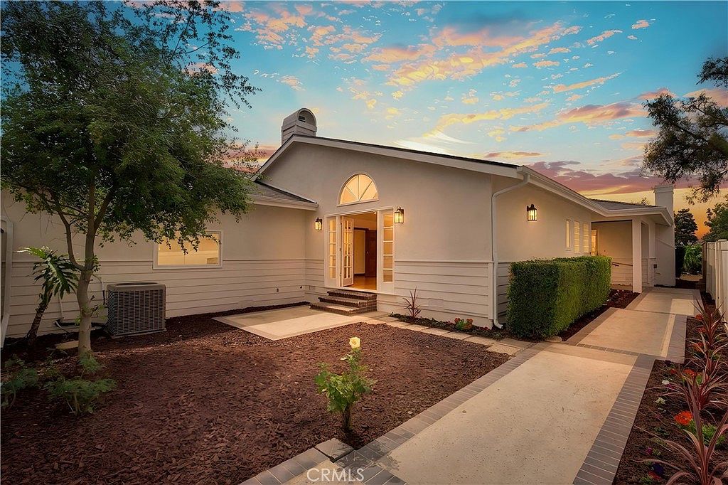 4321 N Country Club Ln