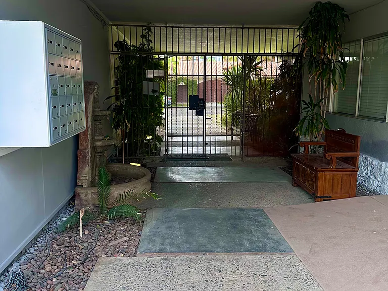 350 W Chino Canyon Rd #11 — Photo 11