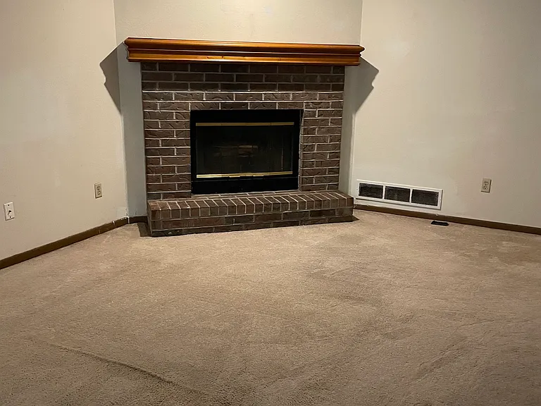 2123 Highridge Dr #C — Photo 5