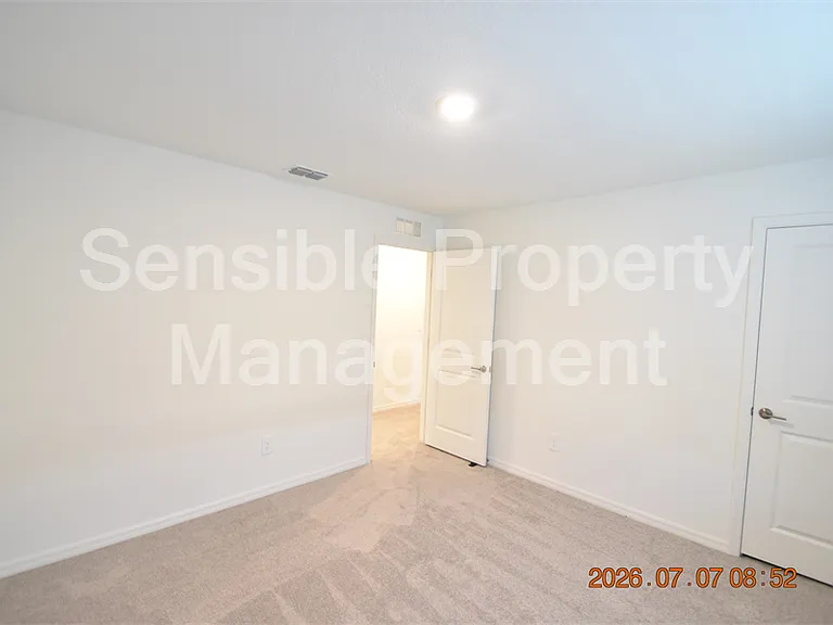 10056 Blazing Saddles Dr — Photo 6