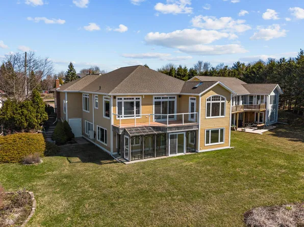 5 Chelsea Ln, Stratford, PE C1B 0J1