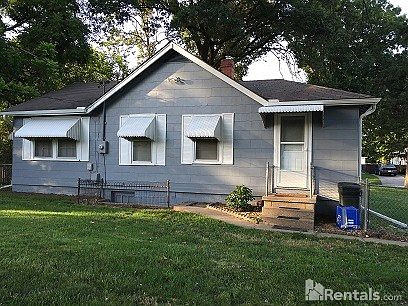 2nd image of 6006 NE Seattle Ave