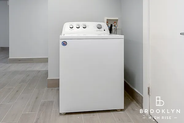 Rented by Brooklyn High Rise LLC | media 20