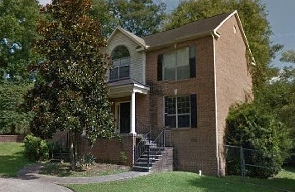 3rd image of 3836 SW Taliluna Ave
