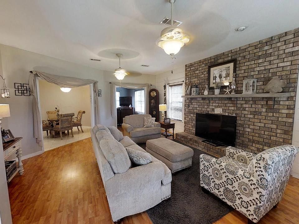 5024 Ponitz Pkwy, Pace, FL 32571 Zillow