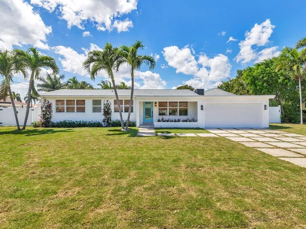 7745 W Lake Drive, Lake Clarke Shores, FL 33406