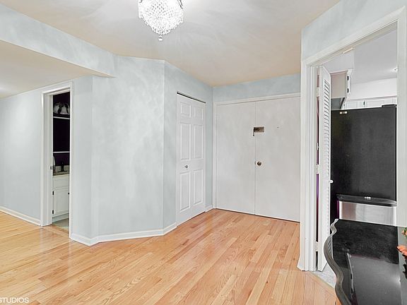 3rd image of 77 Lake Hinsdale Dr APT 106