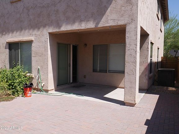 4th image of 2037 W Marconi Ave