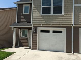 1793 NE 8th St, Hermiston, OR 97838