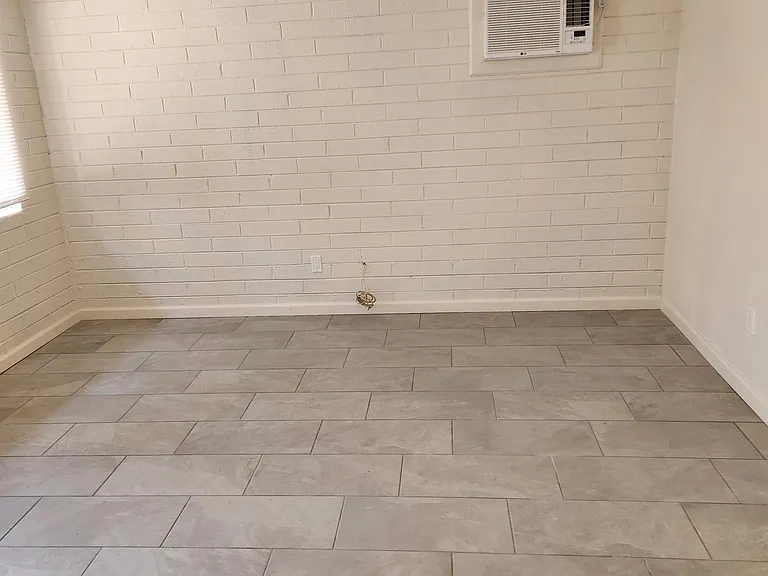 9623 N 10th Ave #2 — Photo 7
