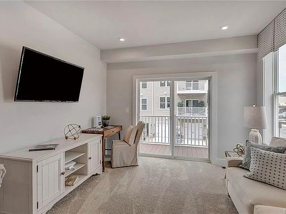 4th image of 4663 Wistar Creek Dr #1