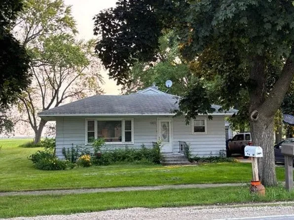 1002 North St, Mazon, IL 60444