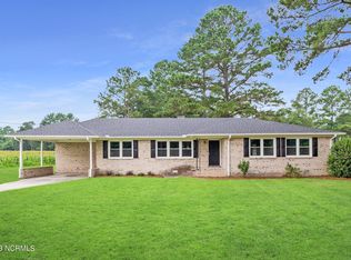 994 Hull Rd, Snow Hill, NC 28580