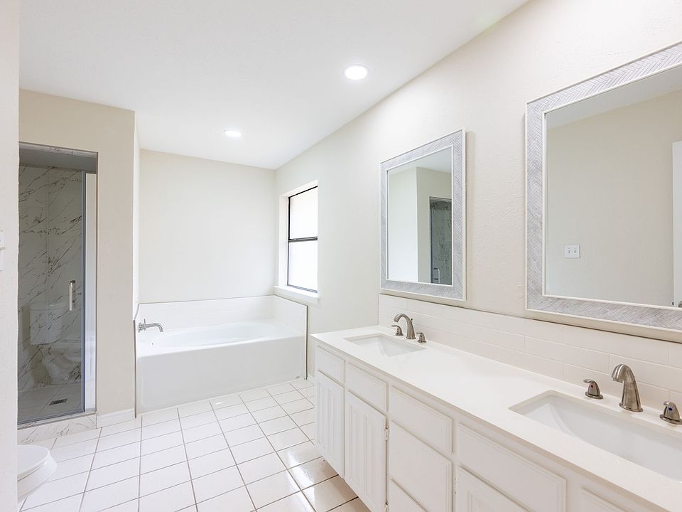 1st image of 1105 Bayshore Dr