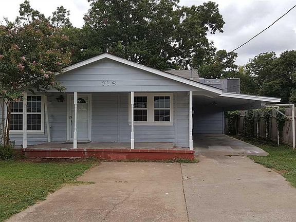 2nd image of 712 Magnolia St