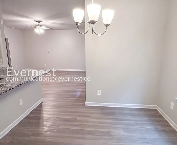 1538 Persimmon Trce — Photo 8