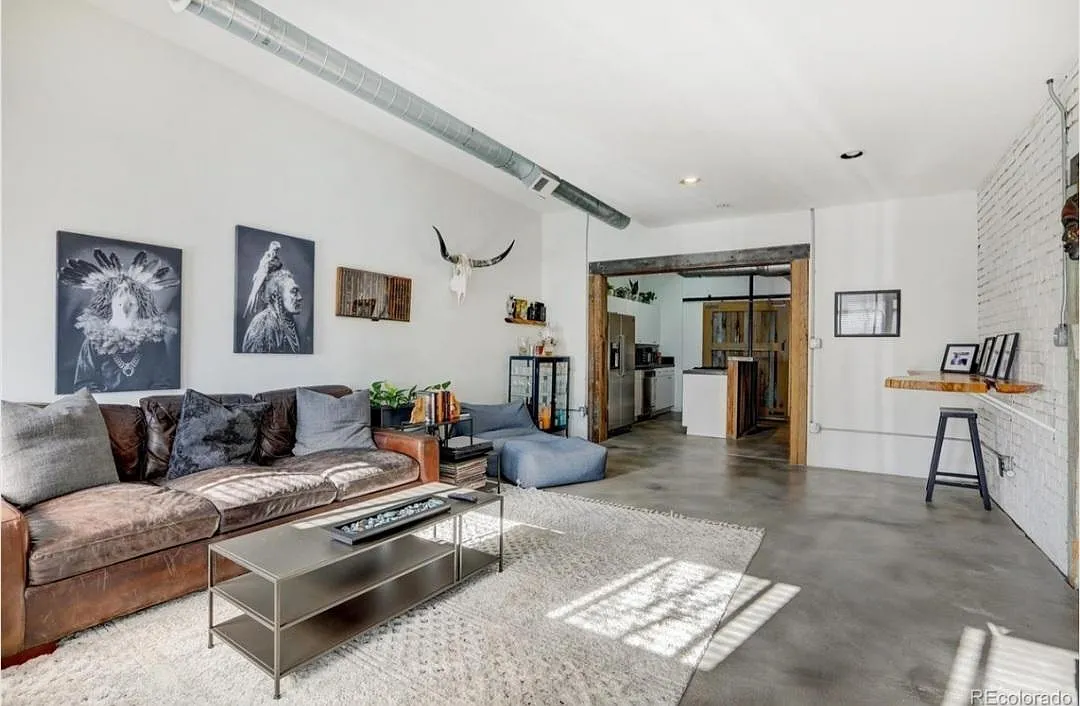 117 N Elati St — Photo 1