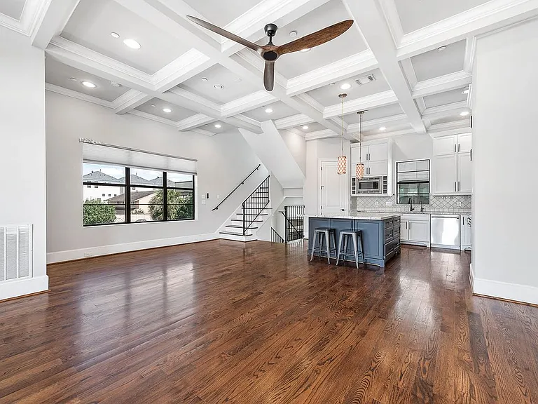 5733 Winsome Ln — Photo 23