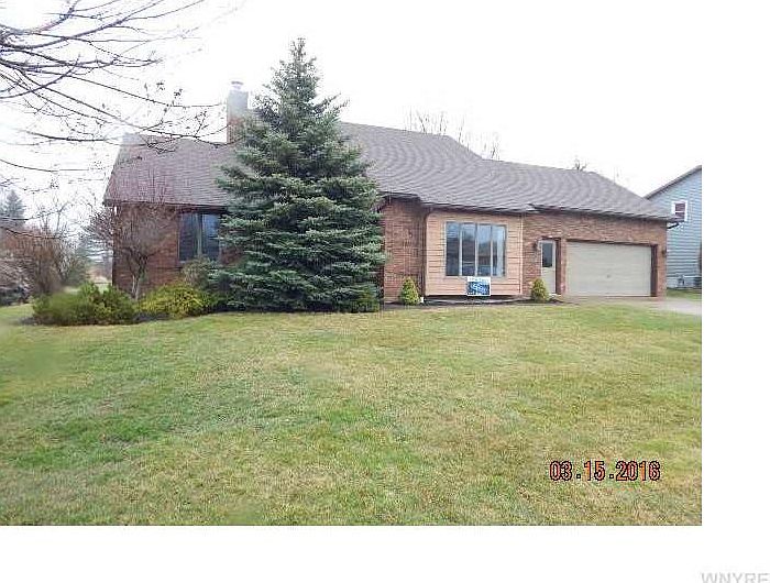 1st image of 38 Pine Ct N