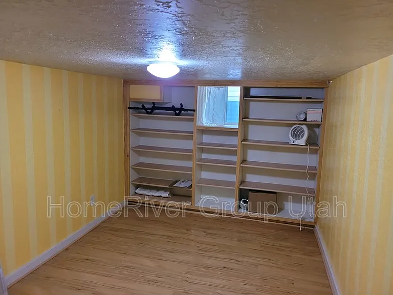 417 E Cleveland Ave — Photo 14