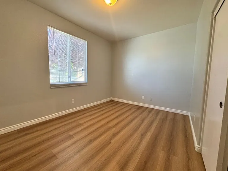 45426 Stanridge Ave — Photo 16