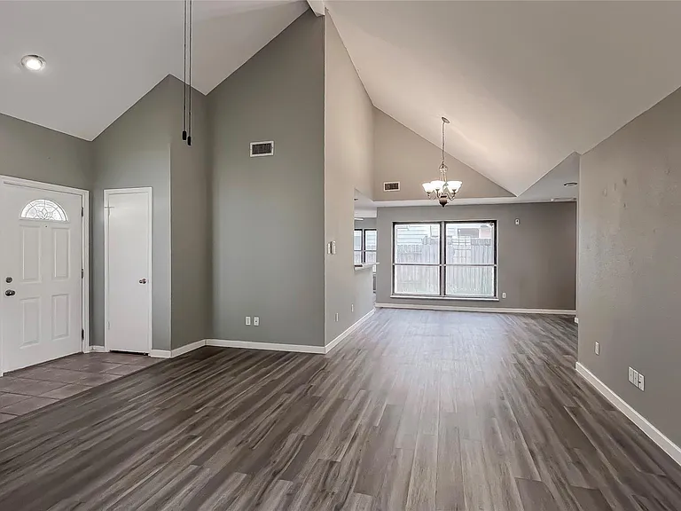 10506 Goldfield Ln — Photo 5