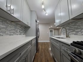 530 W 236th St