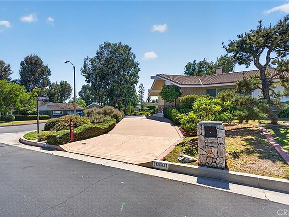 3rd image of 10401 Wystone Ave