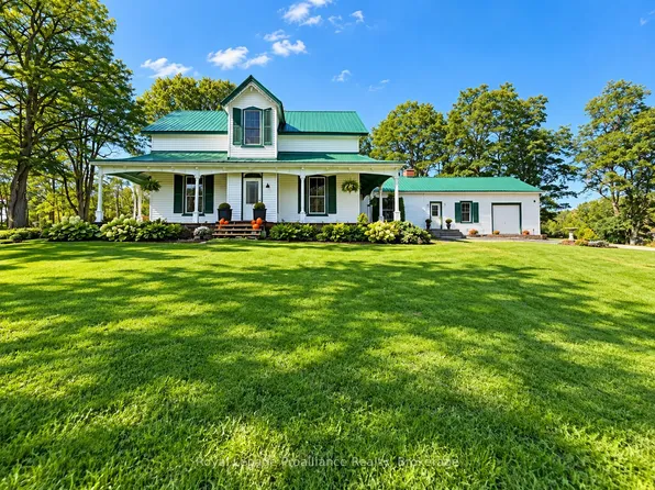 729 Foxboro Stirling Rd, Quinte West, ON K0K 2B0