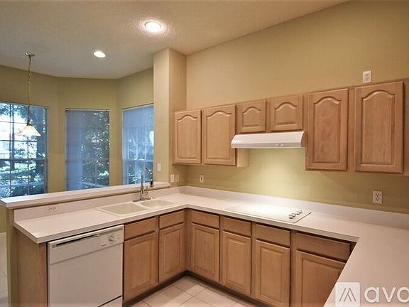 3rd image of 1224 Brampton Pl