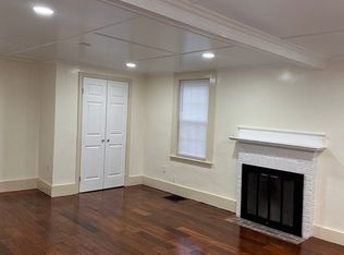 6 Oakland Cir, Wellesley, MA 02481