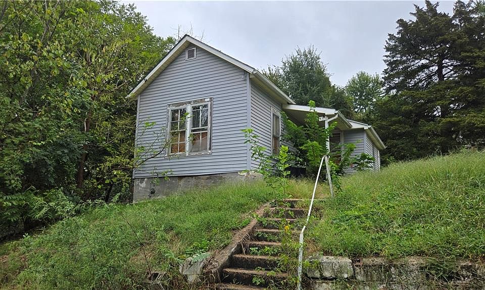 1st image of 1317 N 12th St