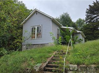 1317 N 12th St, Saint Joseph, MO 64501